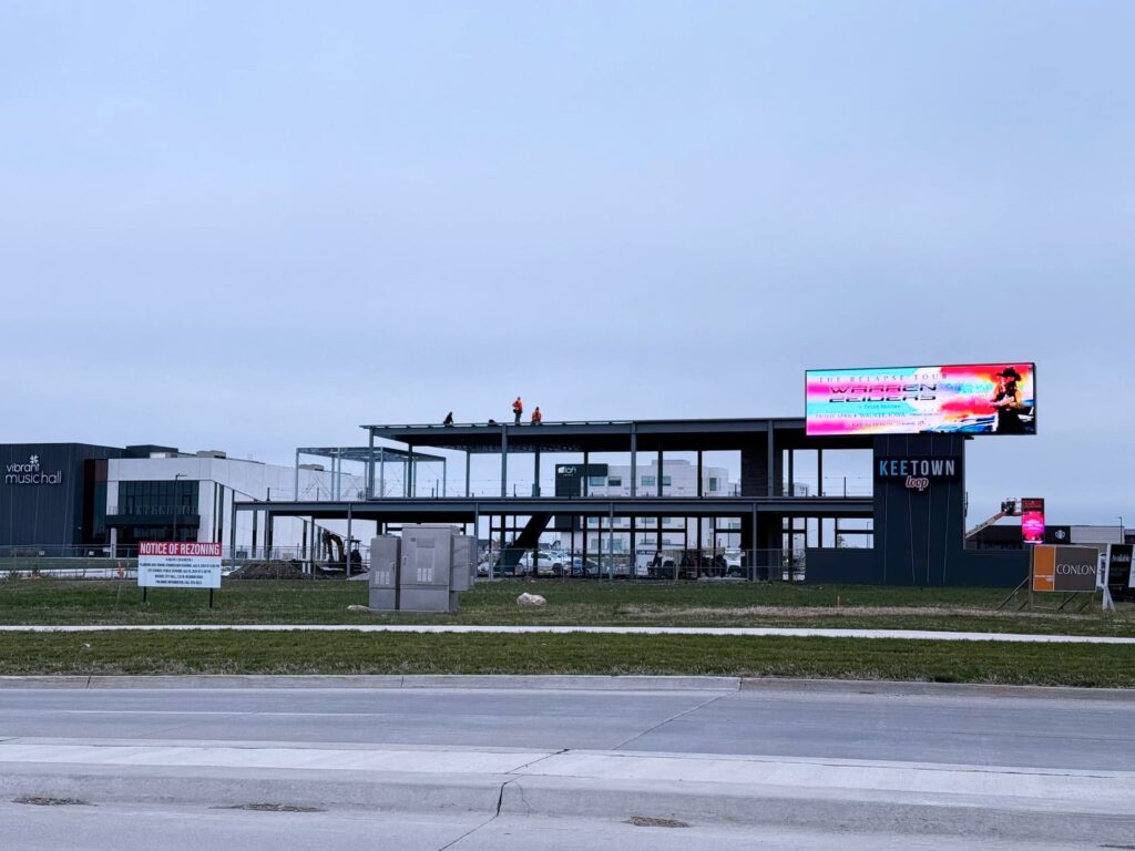 Keetown Look Kettlestone Building